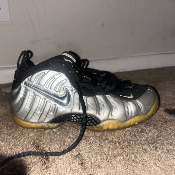 12 Nike Air Foamposite Pro